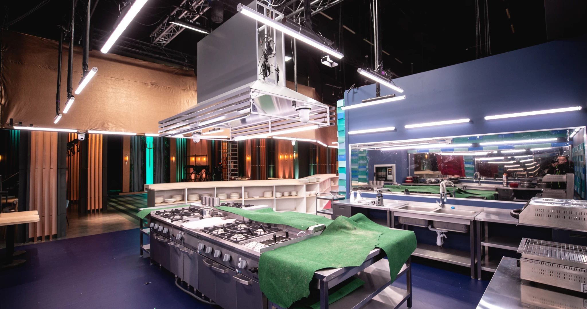 Green Beam Design - TVN Hells Kitchen 2022