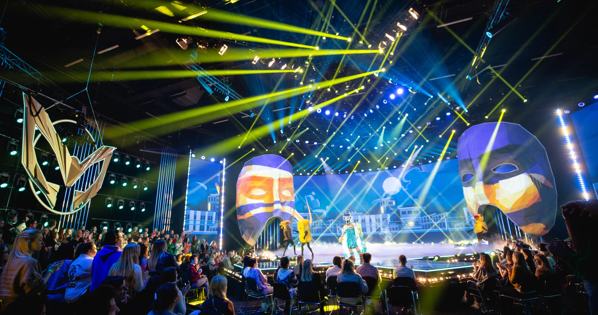 Green Beam Design - Mask Singer 2022