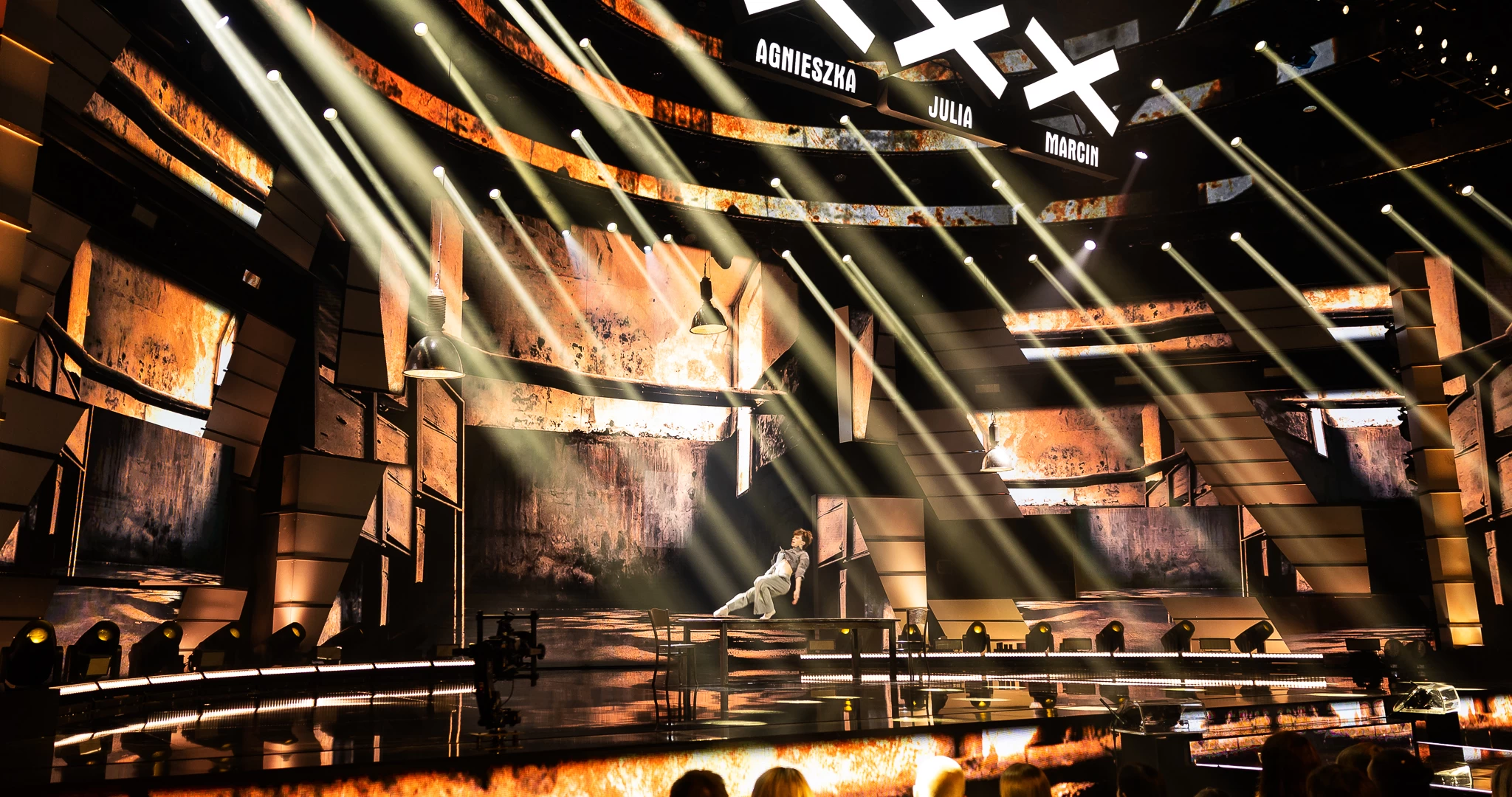 Green Beam Design - TVN Mam Talent 2024