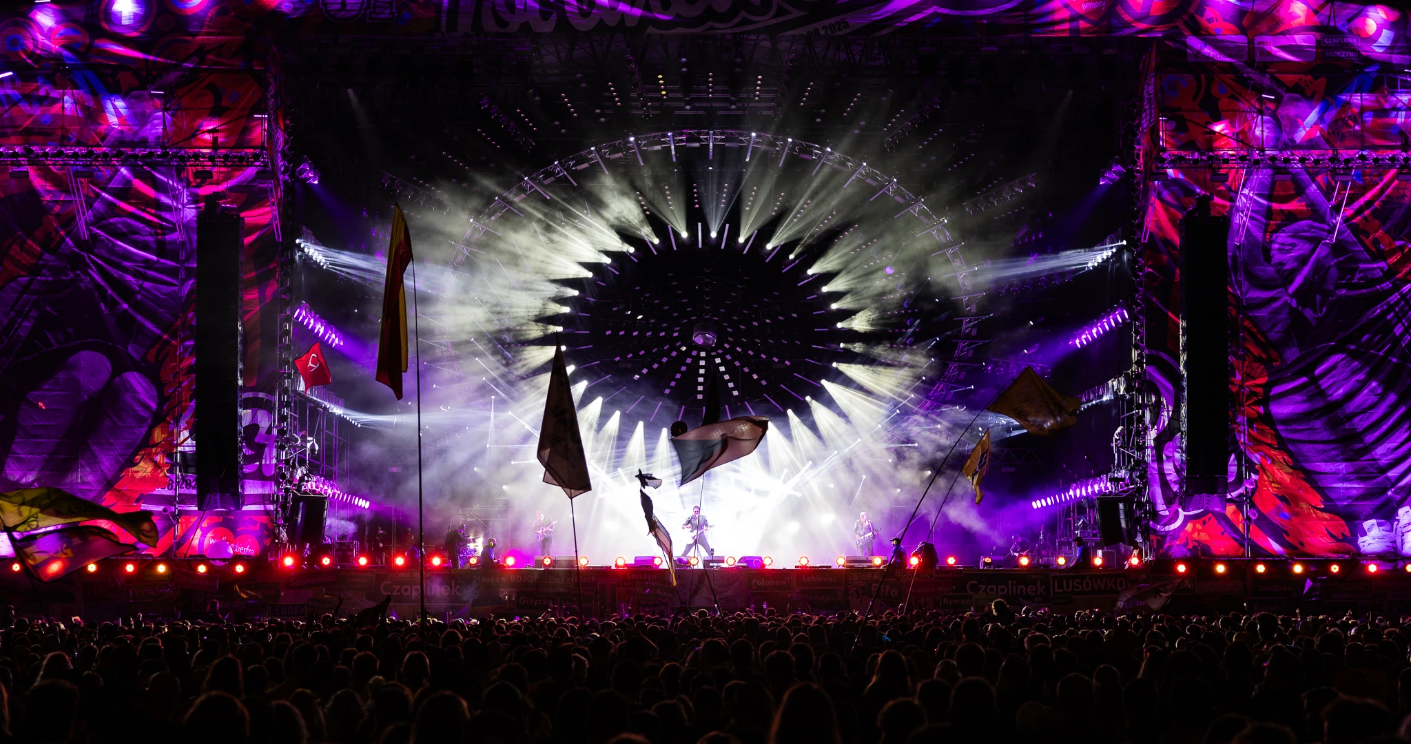 Green Beam Design - Pol and Rock 2025